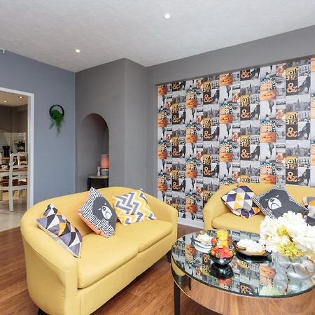 Gorgeous 3-Bed Flat, 15 Minutes To City Centre Edinburgh Eksteriør bilde