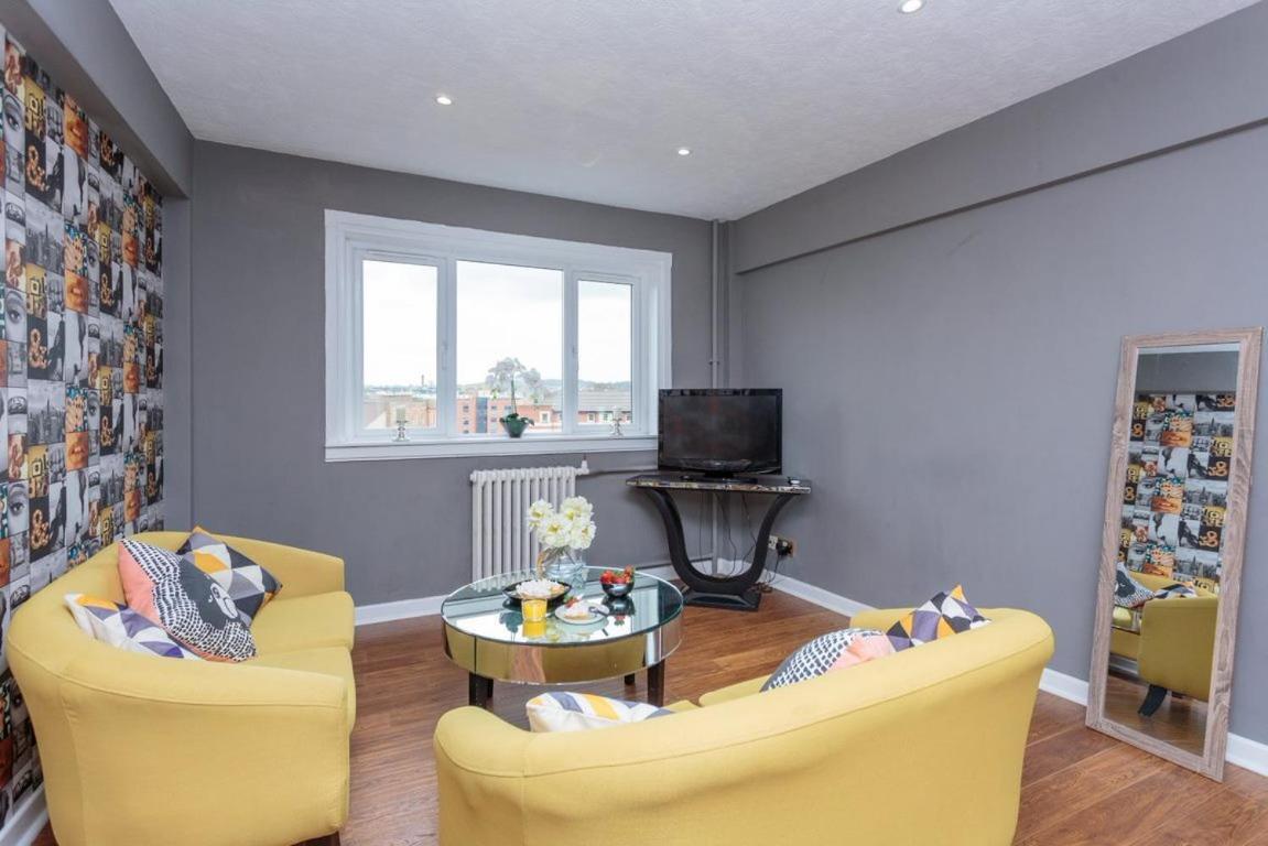Gorgeous 3-Bed Flat, 15 Minutes To City Centre Edinburgh Eksteriør bilde