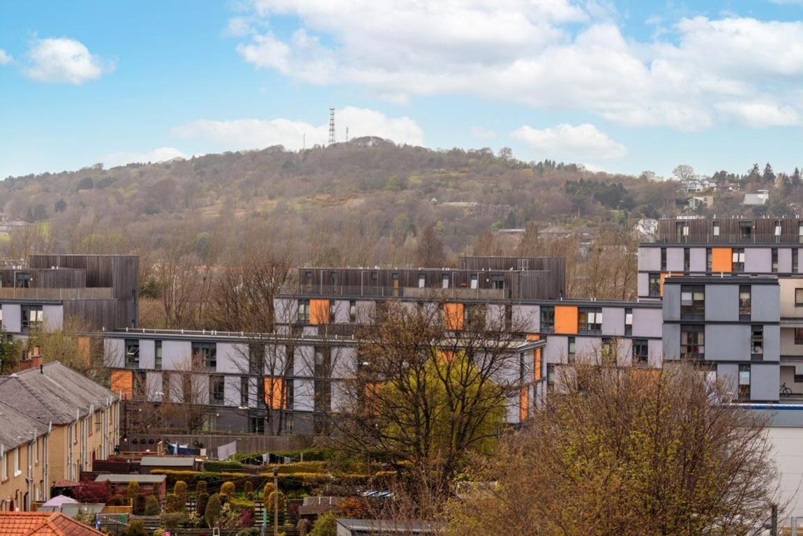 Gorgeous 3-Bed Flat, 15 Minutes To City Centre Edinburgh Eksteriør bilde